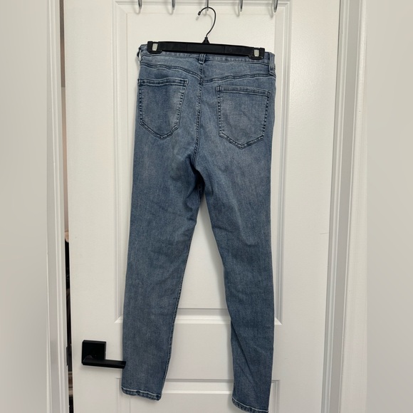 EUC Dynamite Kate Skinny Jeans Size 29 - Picture 2 of 3
